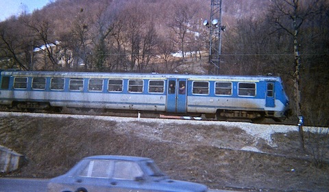 Train near Olovo. It didn't take the Bosnians long to get it up & running.