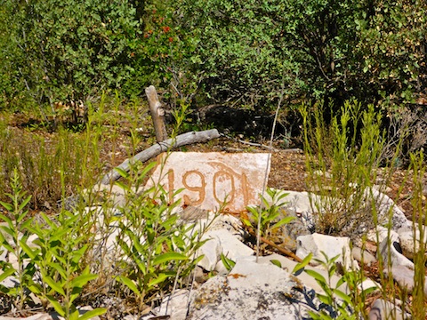 One of three anonymous graves in the Mescal Gulch Cemetery.