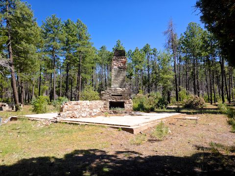 A nearby cadastral survey marker mentions Cagle Cabin, which I assume this chimney was.