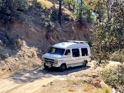 This minivan was making cautious progress up Old Mount Lemmon Rd. Some day, I want to drive it, just not sure which direction would make for a better driving video ...