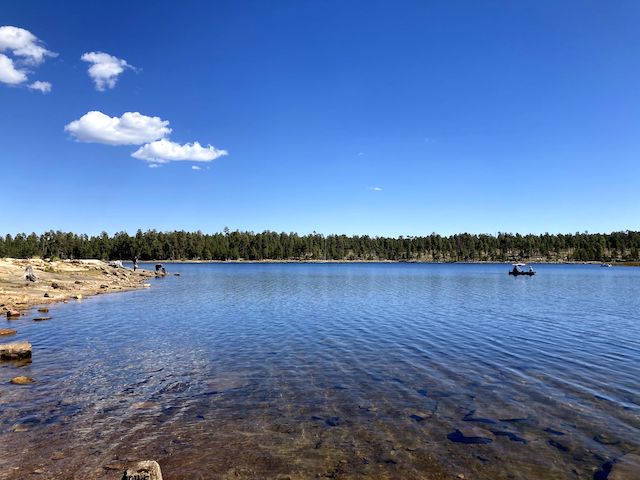 Not wanting to waste the trip, we drove to Willow Springs Lake for a picnic. Back in 2020, I had a tough hike down Willow Springs Canyon.