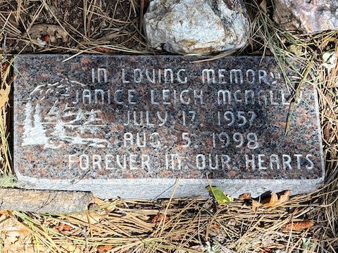 At the end of FR 139C, I was unzipping as I stepped behind a tree, and ... Oof! That woulda been bad. (More memorials)