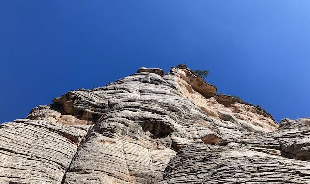 Looking up at Fisher Point, from the junction of Sandys Canyon and Walnut Canyon. Despite the nearby Brigade Fire, the sky really was this blue.