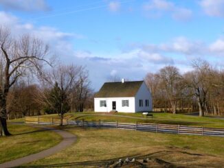 Looking across Hagerstown Pike, towards the Dunker Church, and the West Woods. This would have been the view of Greene's 2nd Division of the Union XII Corps. (More Photos)